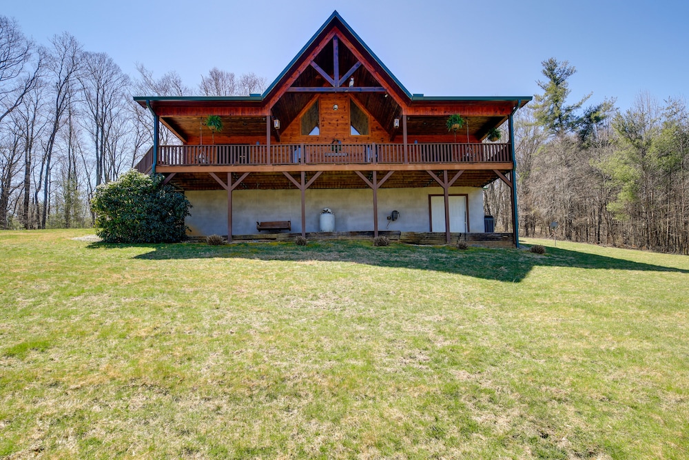 Deck, Gas Grill + Mtn Views: Sparta Cabin Stay! view 3