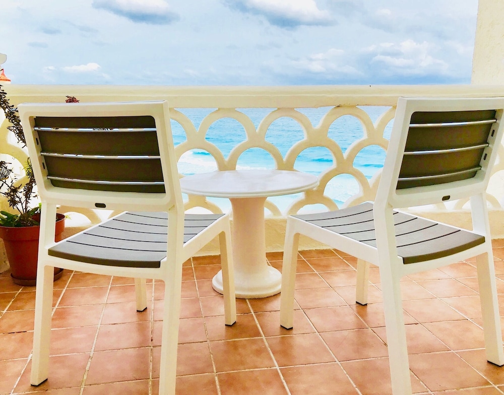 OvaCancun Apartments