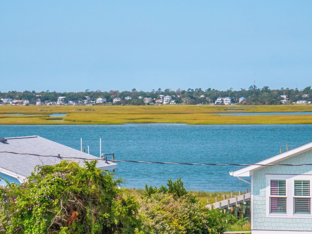 Casa Capri by Topsail Realty