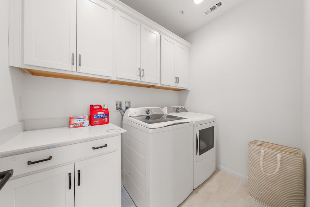 @ Marbella Lane - Curated 5BR in Upscale RMV Haven
