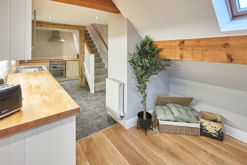 Host Stay Sleepers No 8 view 5