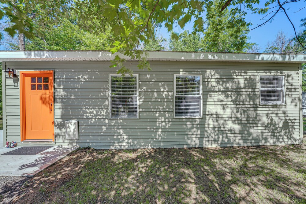 Fire Pit & Patio: Pet-friendly Cabin in Idlewild! view 4