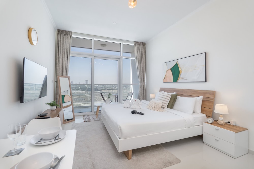 Majestic Studio in Damac Carson C
