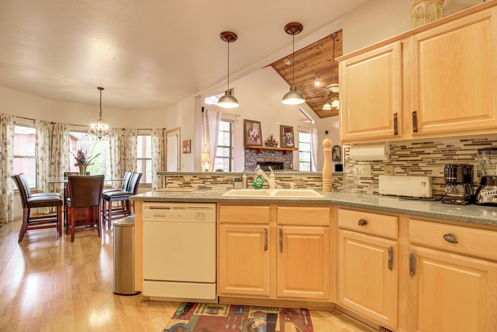 Unwind Fireside! Home 30 Mi to Sunrise Ski Resort
