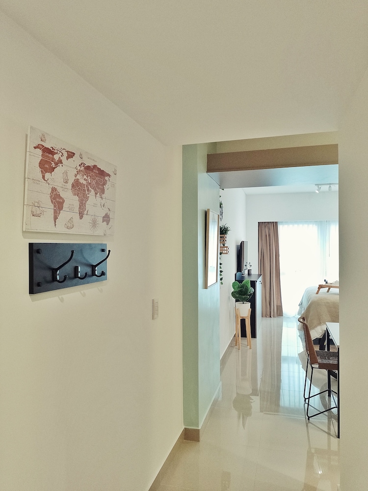 Ayres Suites Moreno