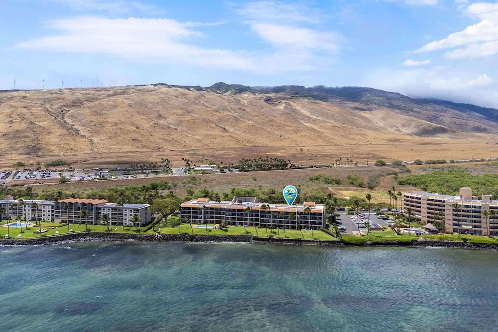 Lauloa 410 - Top Floor, Oceanfront Lanai, Molokini & Halaeakala Views, Split A/C