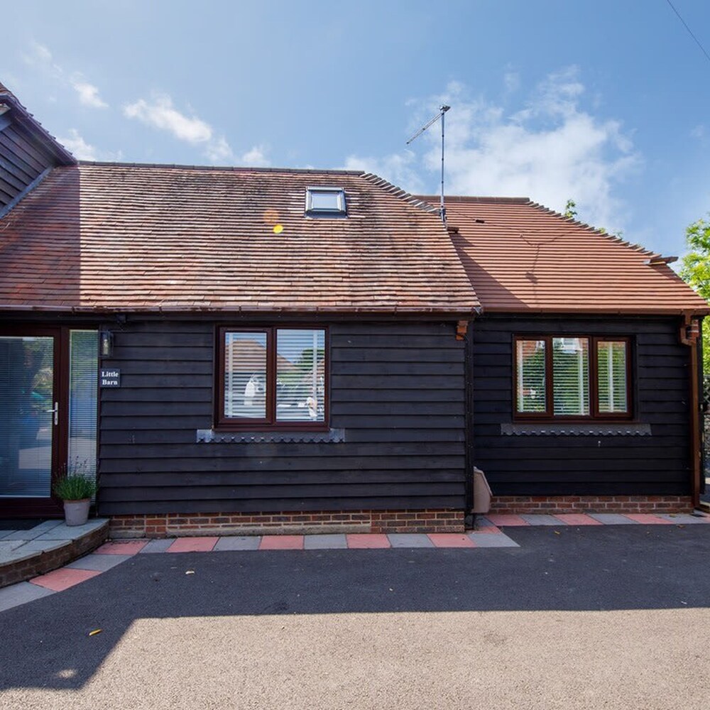 Idyllic Countryside Annexe Near West Wittering Beach view 3