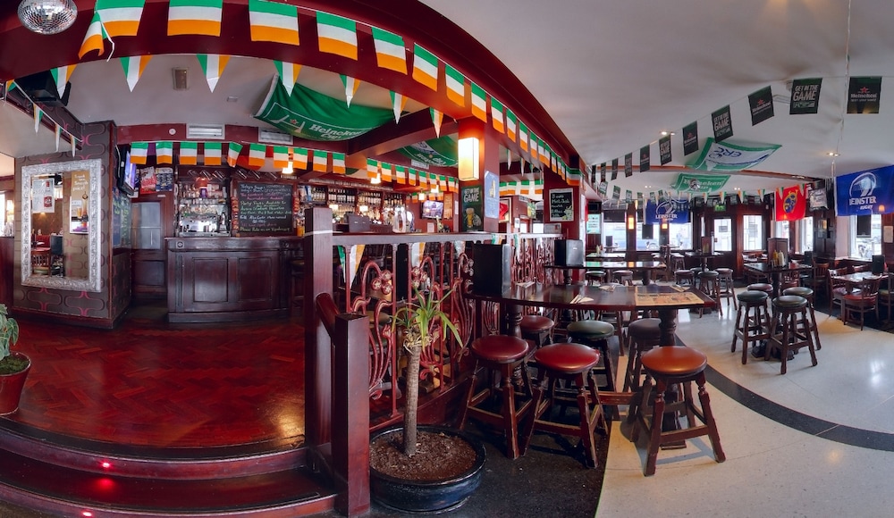 The Lombard Pub & Townhouse