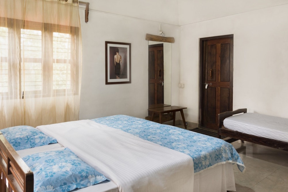 GuestHouser 3 BHK Homestay f7e4
