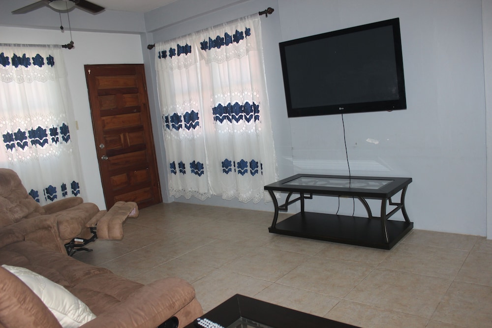Ladyville 2Bed 2Bath, photo 12