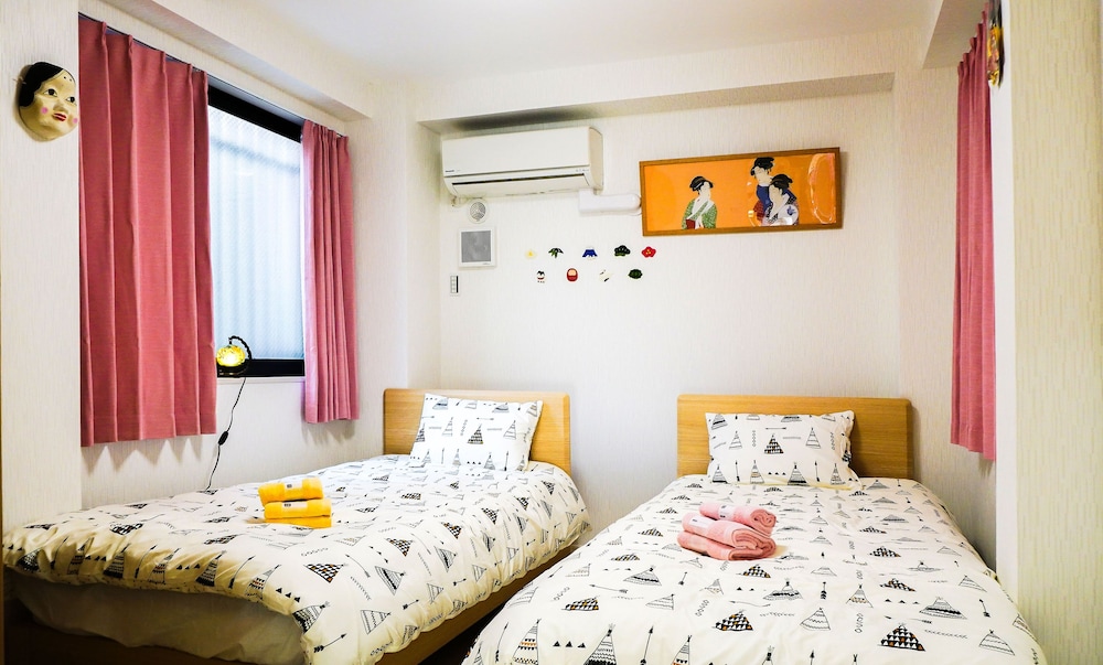 Breeze Shortstay Female Only