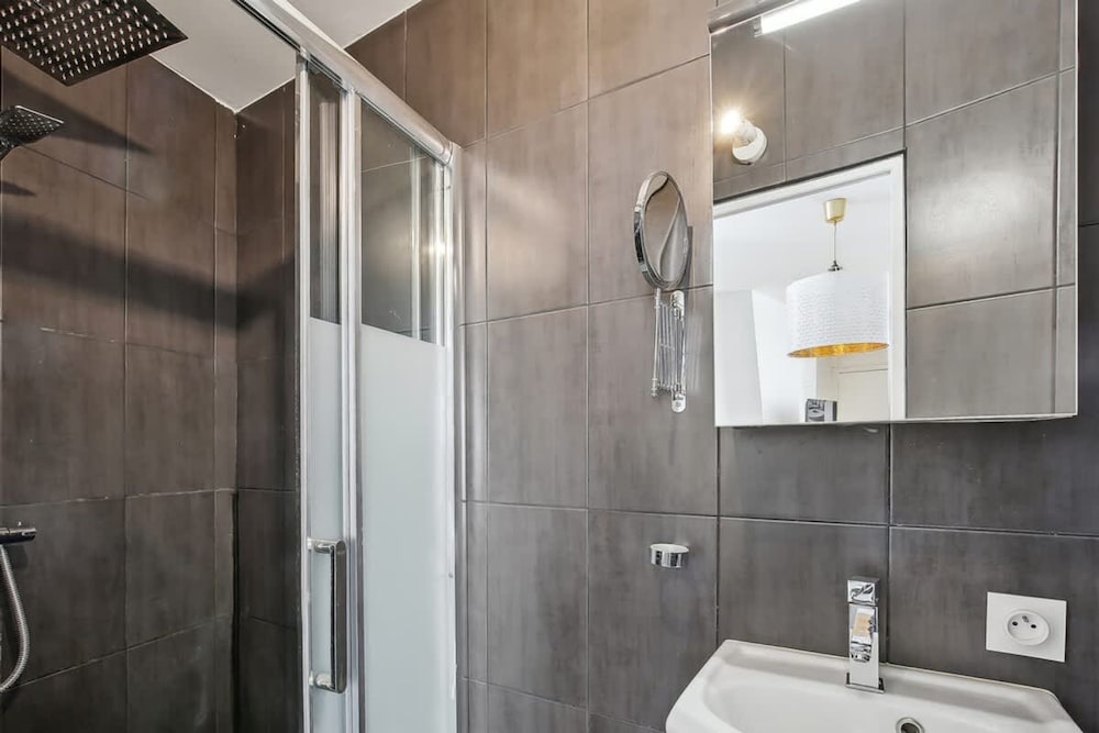 Studio at the Heart of the Marais Rue des Rosiers