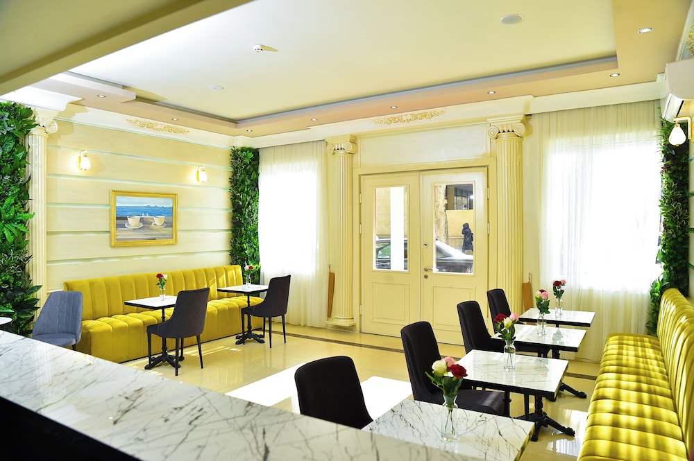 Karat Inn Boutique Hotel