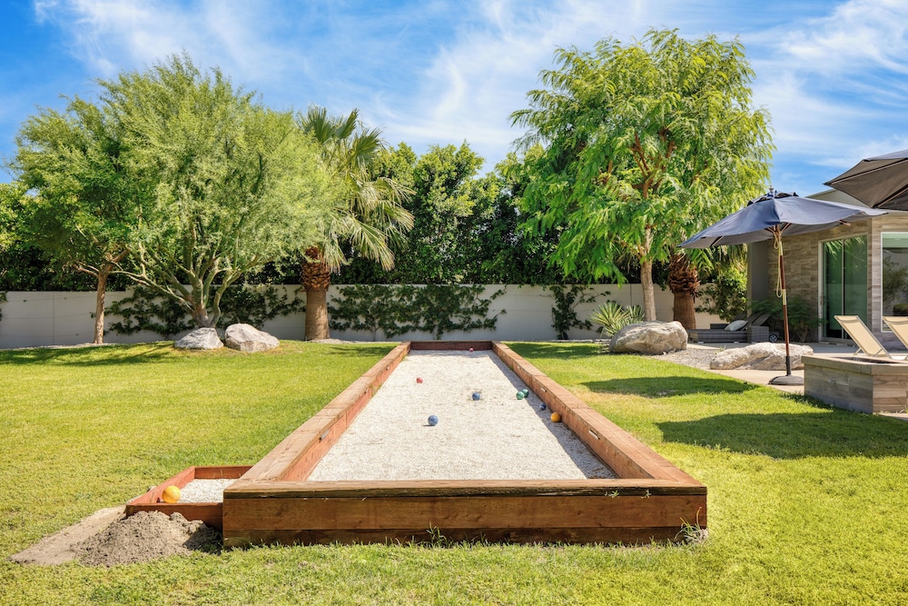 The Polo Villas by AvantStay – Modern Oasis Near Empire Polo Club