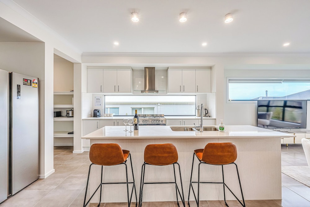 StayAU 5BR Family Getaway GreaterGeelong in Duneed