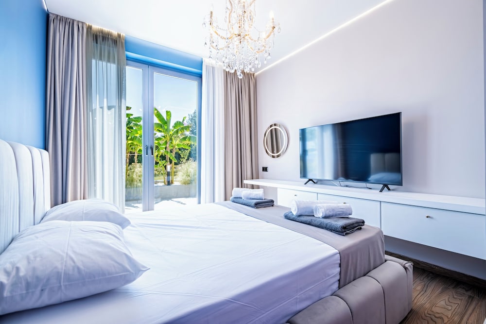 Continent Villas - Villa VIP