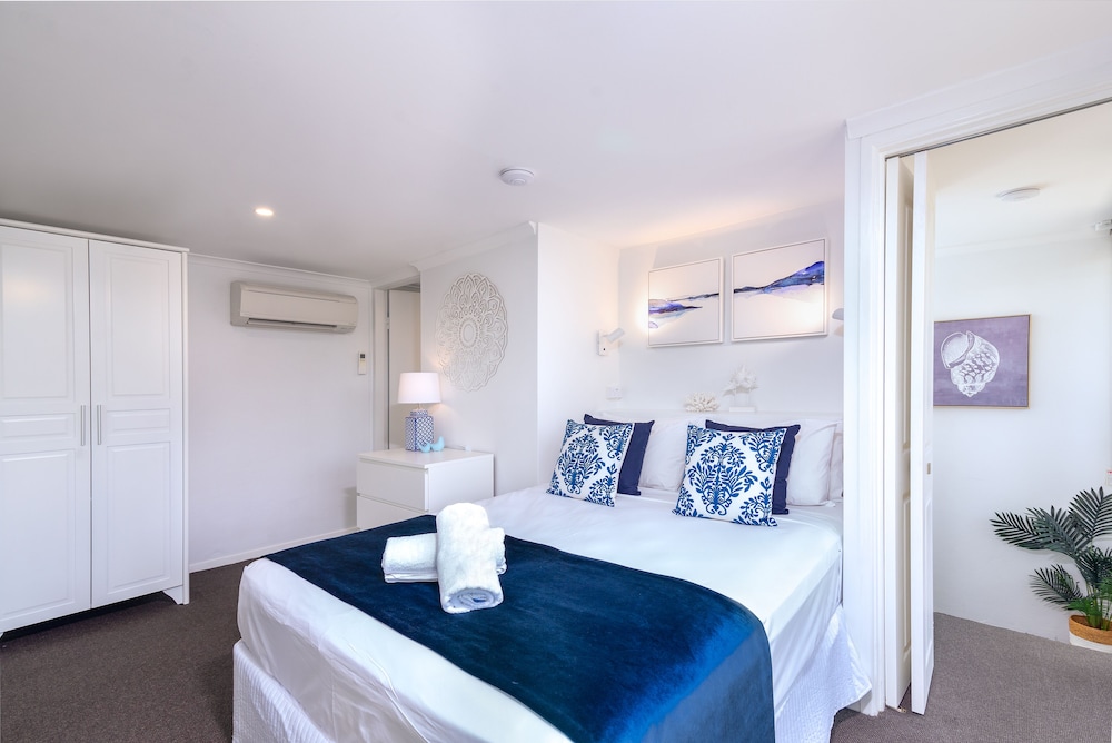 Seascape Holiday-Tropical Reef Apartment - Image 5