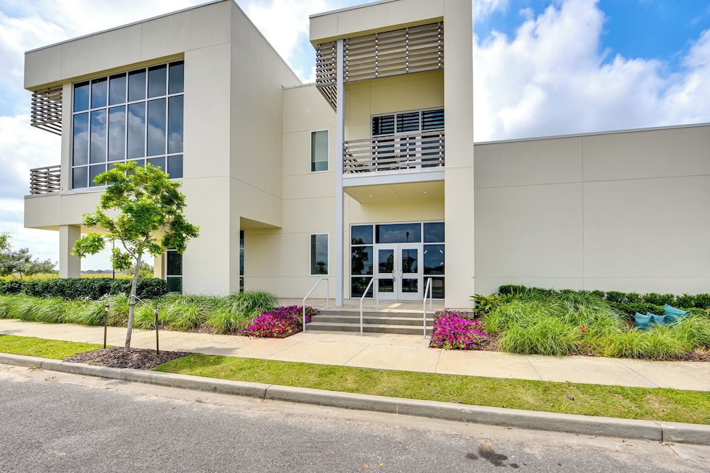 Lake Charles Retreat w/ Fireplace Near Casinos! view 5