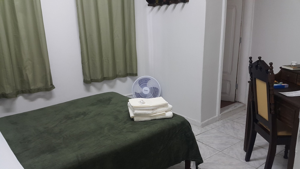 TJ House Hospedagem