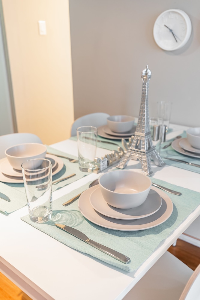 Stylish Suite in Downtown Toronto photo 2