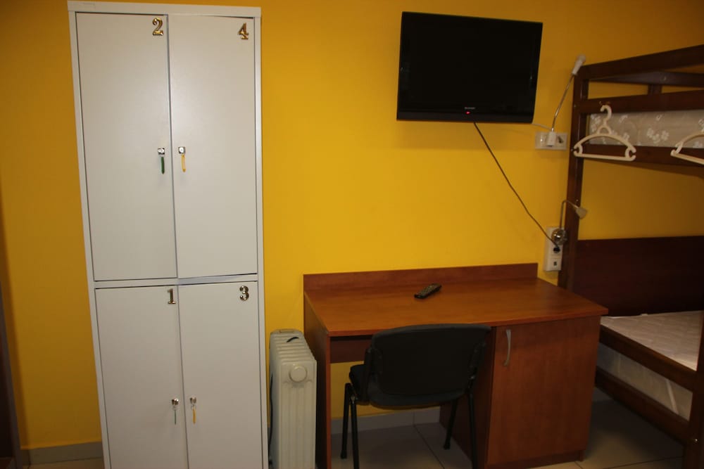 Good Cat - Hostel