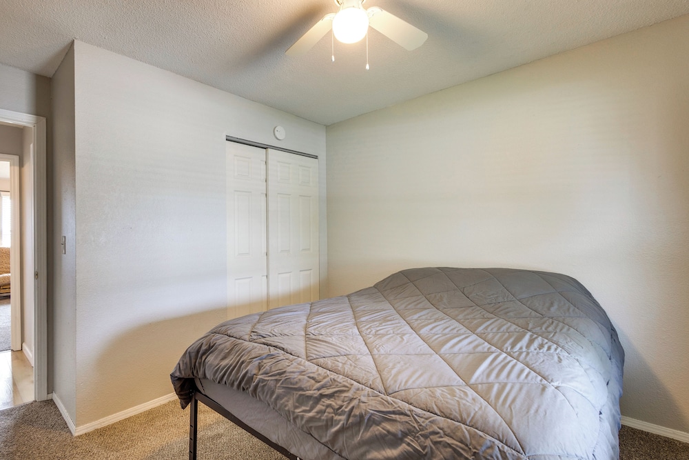 12 Mi to St Louis: Pet-friendly Metro East Home