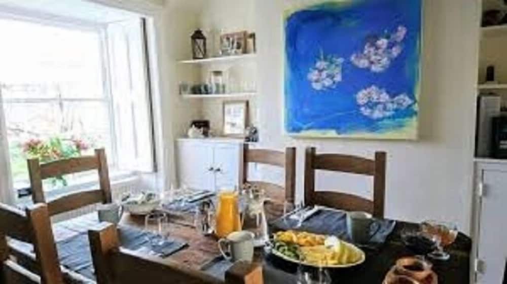 Marlborough Vacations - Silbury House - Property Image 12