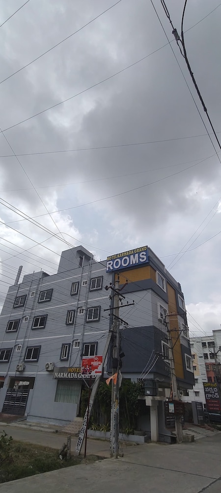 HOTEL NARMADA GRAND