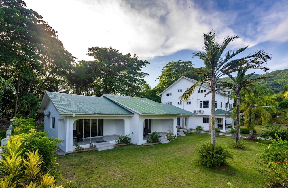 La Modestie Villa