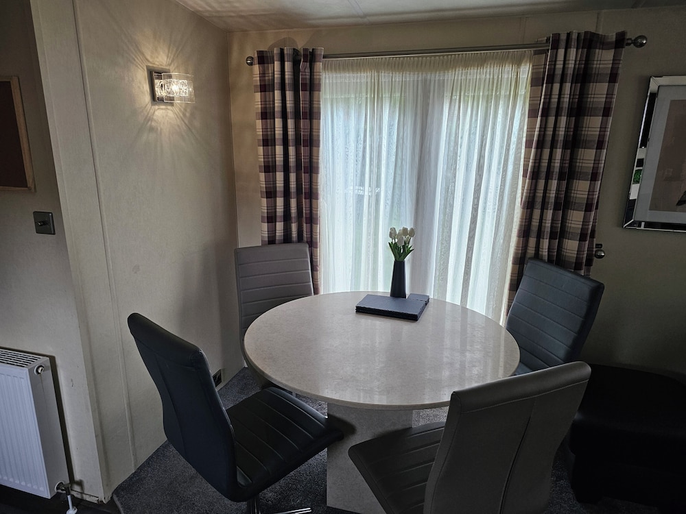 Tudor Lodge Hotel