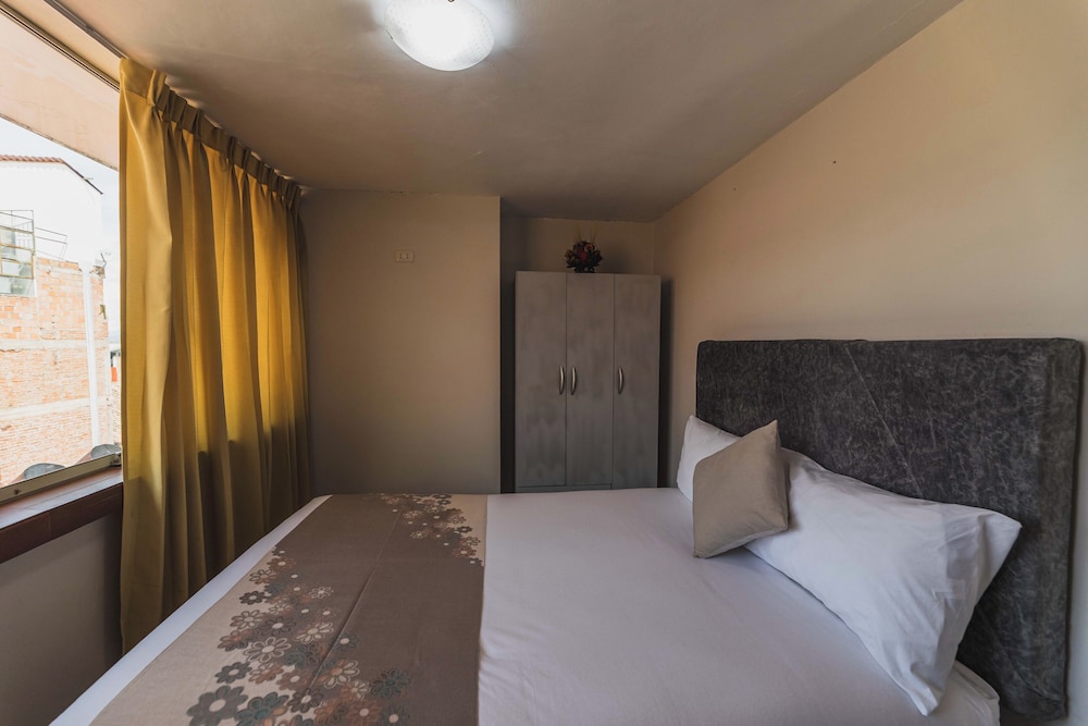 San Pedro Apartments