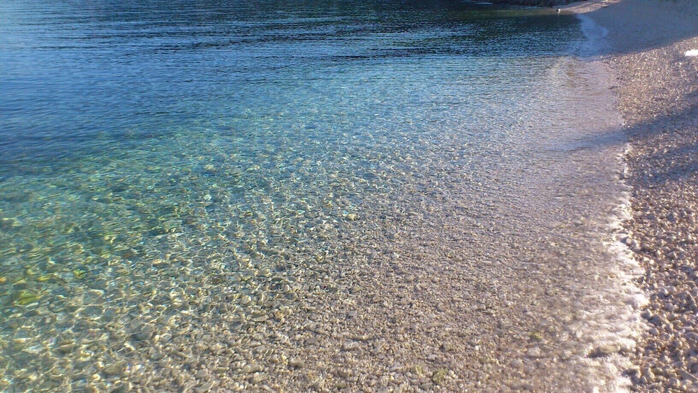 Central - 40m From the Beach - A1 view 2