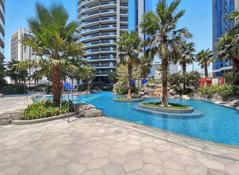 Damac Paramount Towers - Business Bay