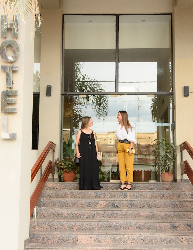 Catalina Hotel