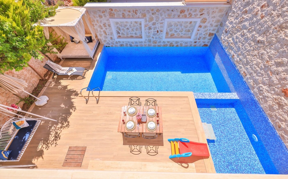 Nergiz Villas