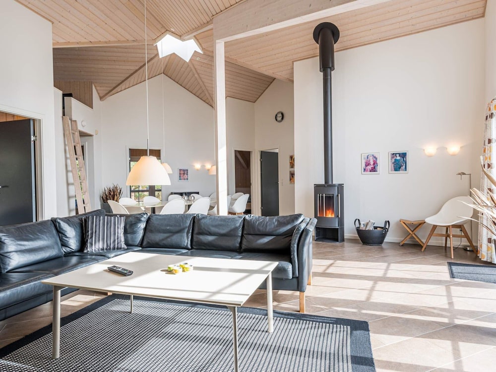 14 Person Holiday Home in Blavand view 4