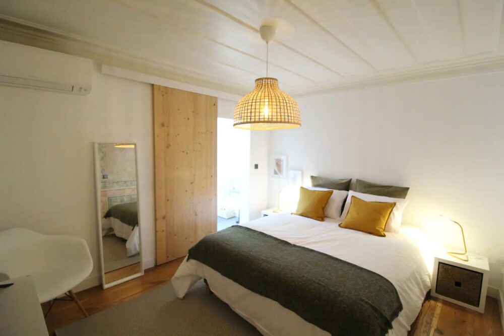 Peaceful 1 Bedroom in Lisbon view 5