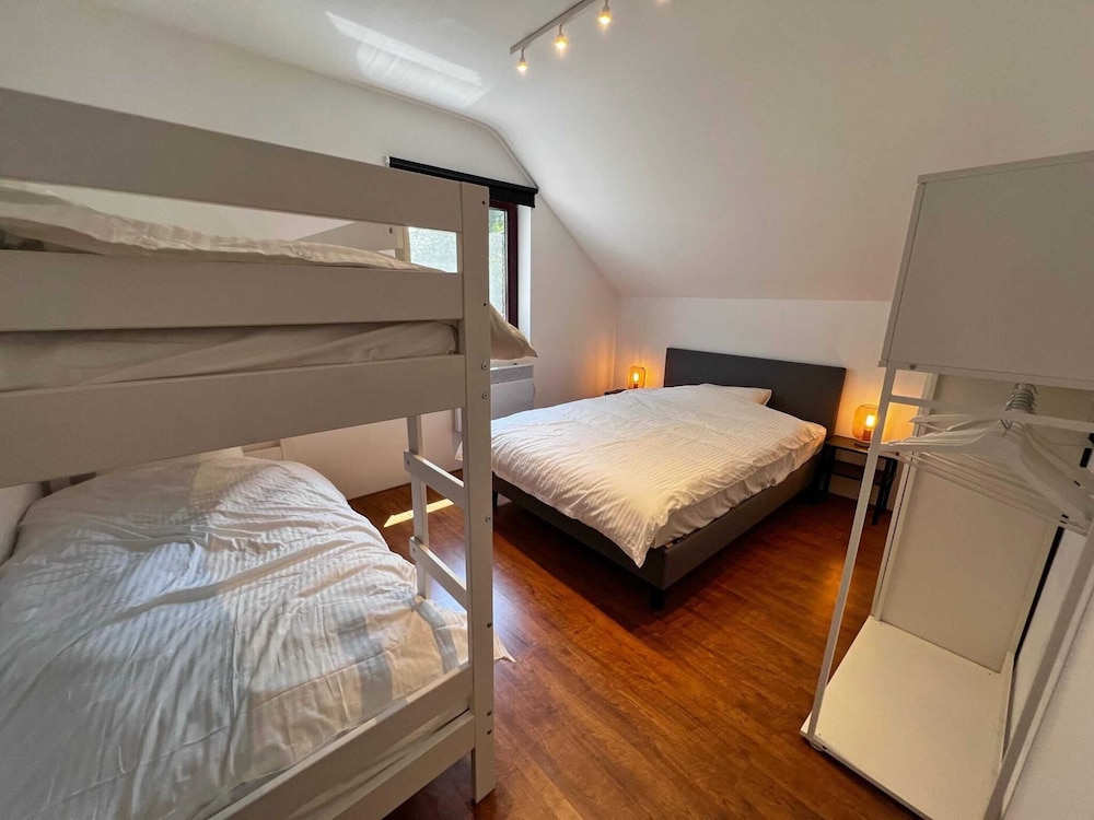 Villa in Durbuy With Jacuzzi & Golf Access