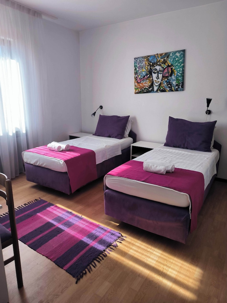 Omir Bed & Breakfast