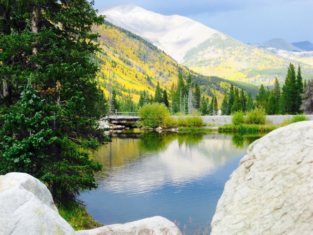 Elk Creek Lodge 3 Bedroom Holiday Home By Pinon Vacation Rentals