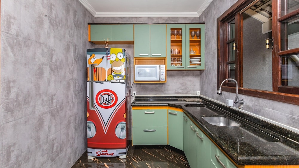 Casa com Churrasq Garagem Wi-fi e Petfriendly