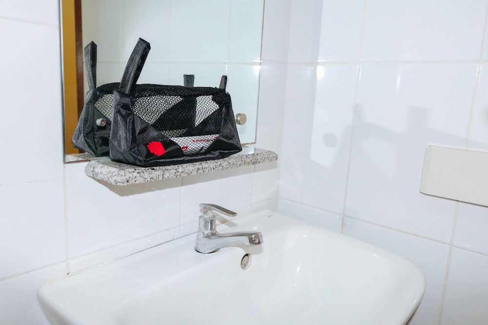 Cebu Vacations - RedDoorz  MJ Cuenco Avenue Cebu - Property Image 5