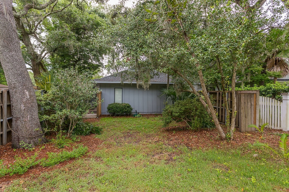 11908 Old Demere Rd by Hodnett Cooper - Property Image 1