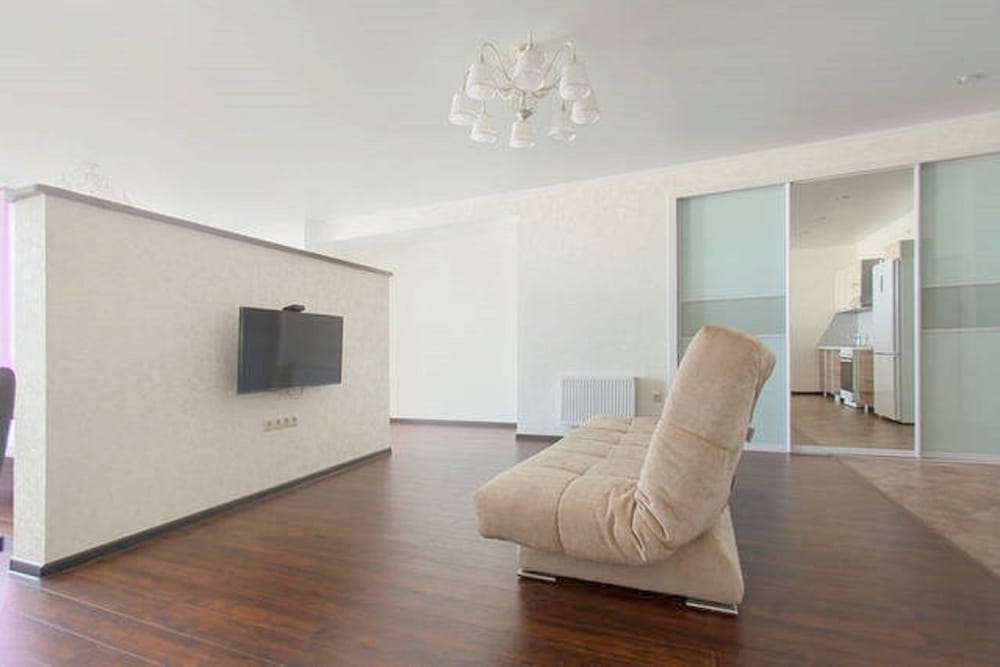 Clever House Apartments