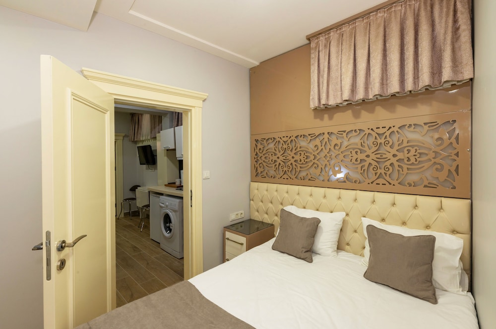 Taksim Peri Suit - Image 39