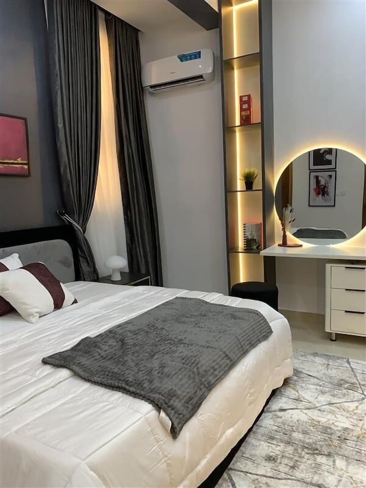 Spacious 2-bedroom apartment