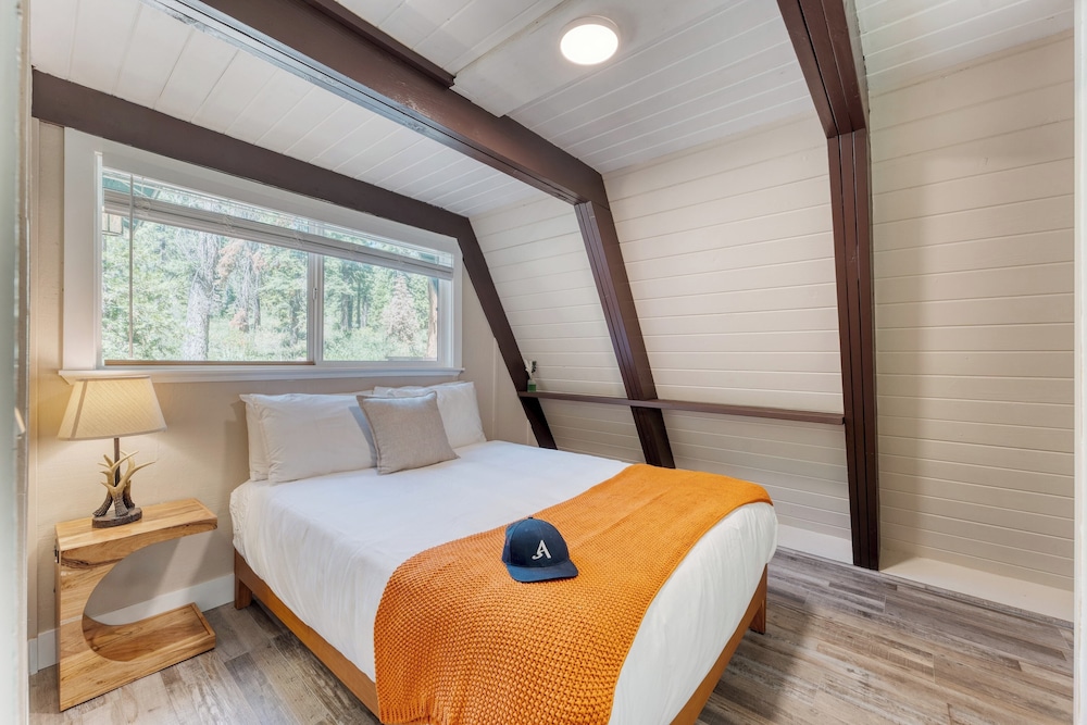 Speckled by Avantstay Modern Interior, 0.5mi to Lake! view 2