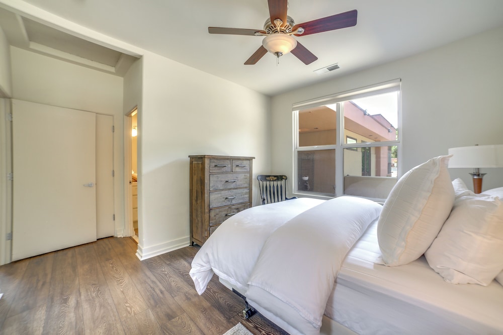 Chic California Escape w/ Pool, Hot Tub & Patio! view 2