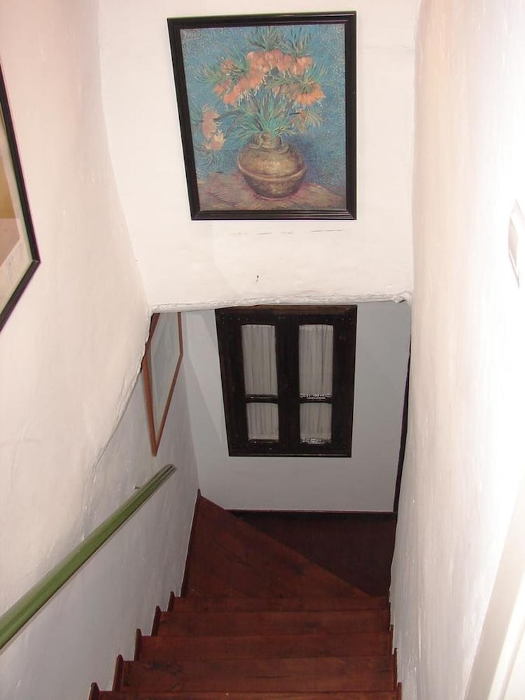 Photo 32