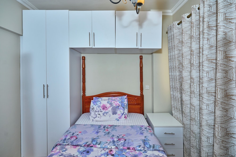 Luxore Apartments